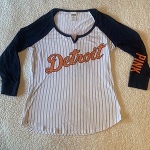 PINK | Detroit Tigers 3/4 Shirt | Size: M
